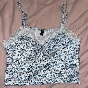 floral lace crop top